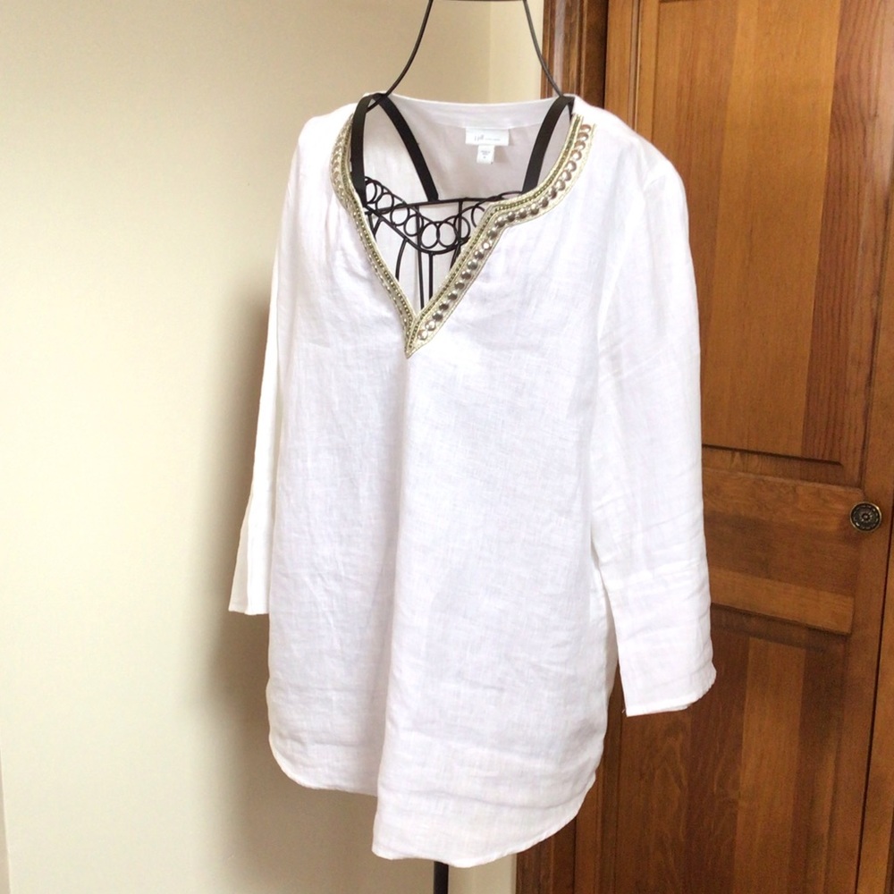 J.Jill love linen white linen Tunic, v Neck, Silver bead Detail